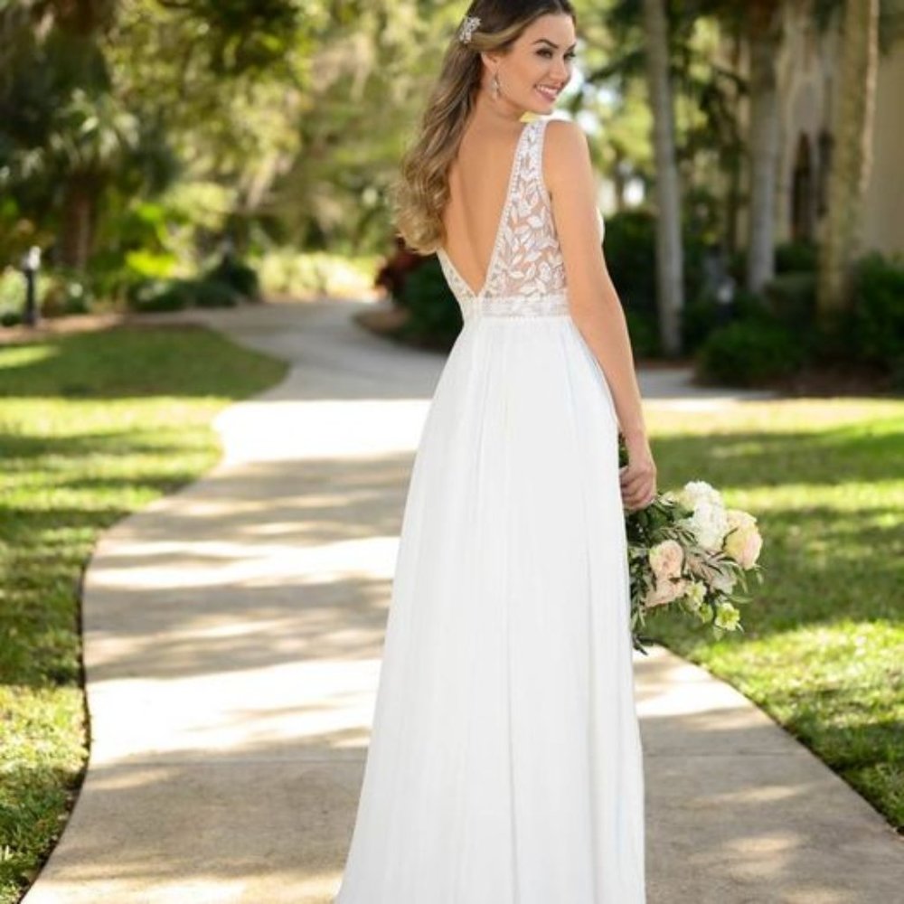 Stella York Gown and custom detachable train- Size 16 Train Sold sep